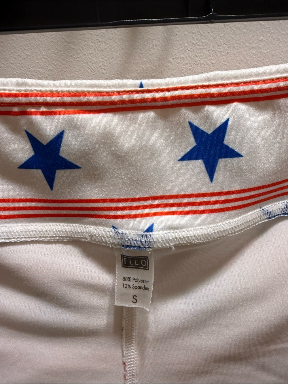 Small RWB Fleo shorts - Picture 3 of 4